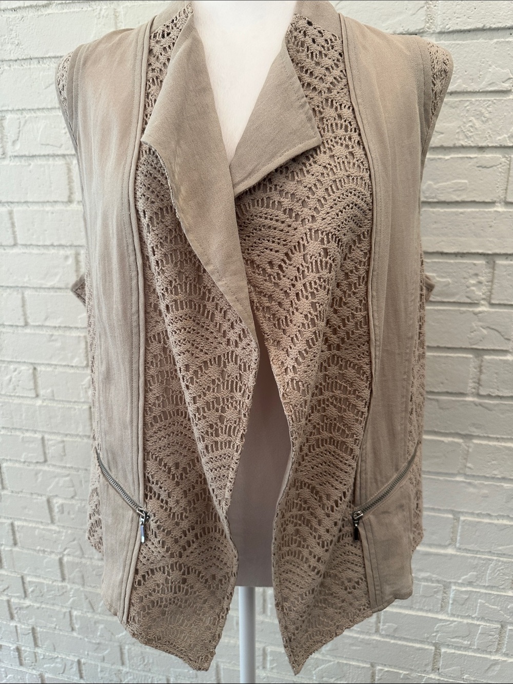 Chico's Crochet Trim Open-Front Vest in Taupe